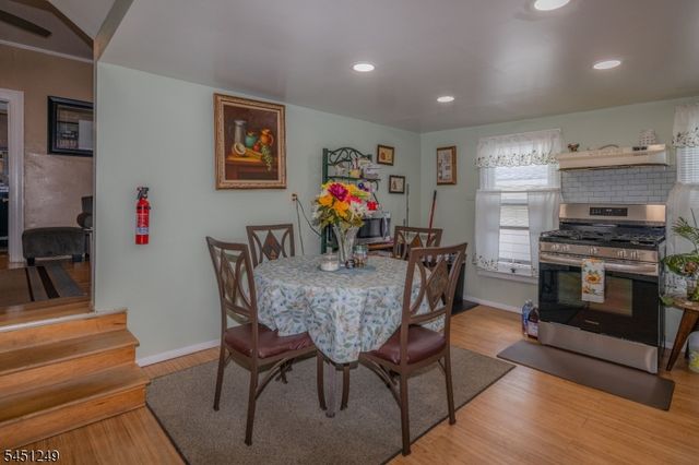 280 E Hazelwood Ave 2, Rahway City, NJ 07065