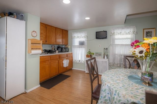 280 E Hazelwood Ave 2, Rahway City, NJ 07065
