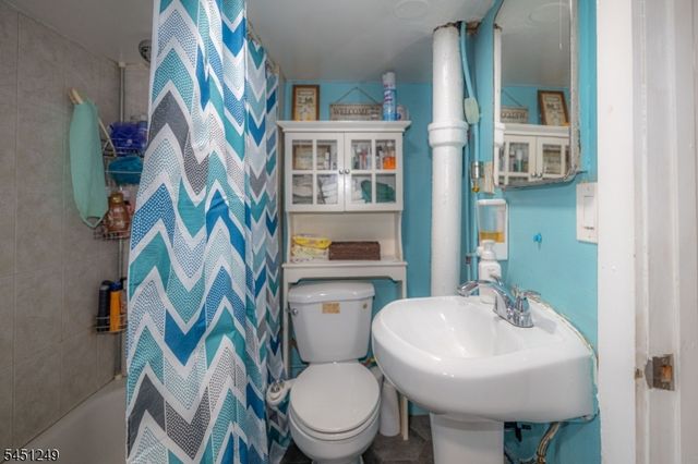 280 E Hazelwood Ave 2, Rahway City, NJ 07065