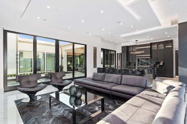 1572 Courtland Drive, Frisco, TX 75034