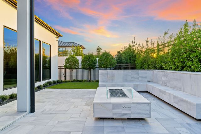 1572 Courtland Drive, Frisco, TX 75034