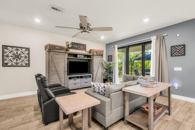 4819 Chantilly Road, Lake Worth, FL 33467