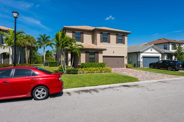 4819 Chantilly Road, Lake Worth, FL 33467