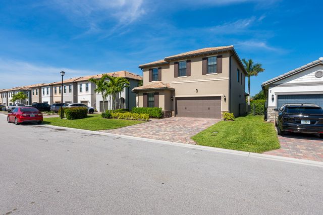 4819 Chantilly Road, Lake Worth, FL 33467