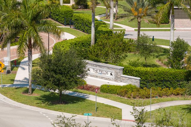 4819 Chantilly Road, Lake Worth, FL 33467