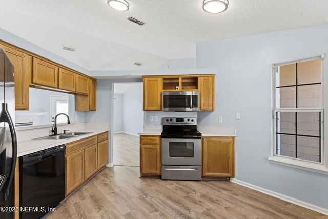 2185 KHAKI Court, Middleburg, FL 32068