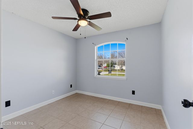 2185 KHAKI Court, Middleburg, FL 32068