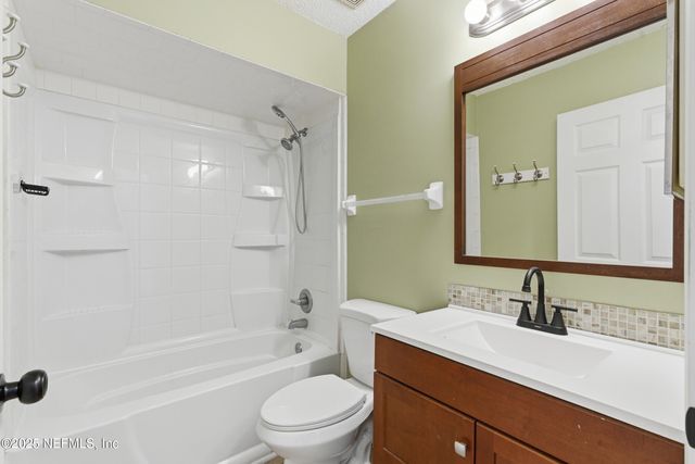 2185 KHAKI Court, Middleburg, FL 32068