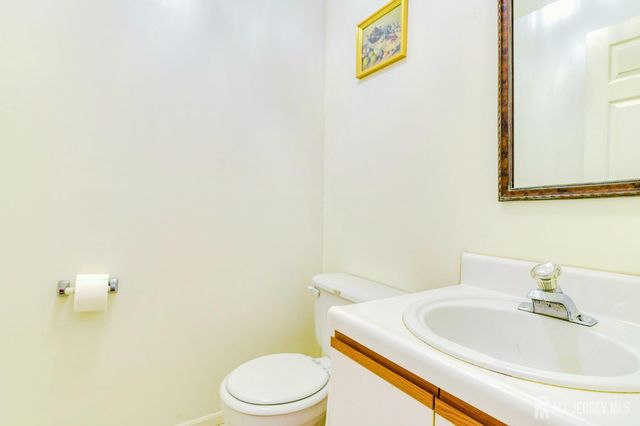 226 Bexley Lane, Piscataway, NJ 08854