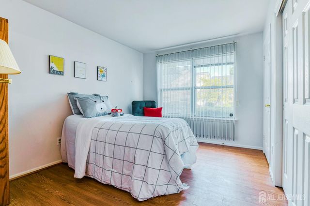 226 Bexley Lane, Piscataway, NJ 08854