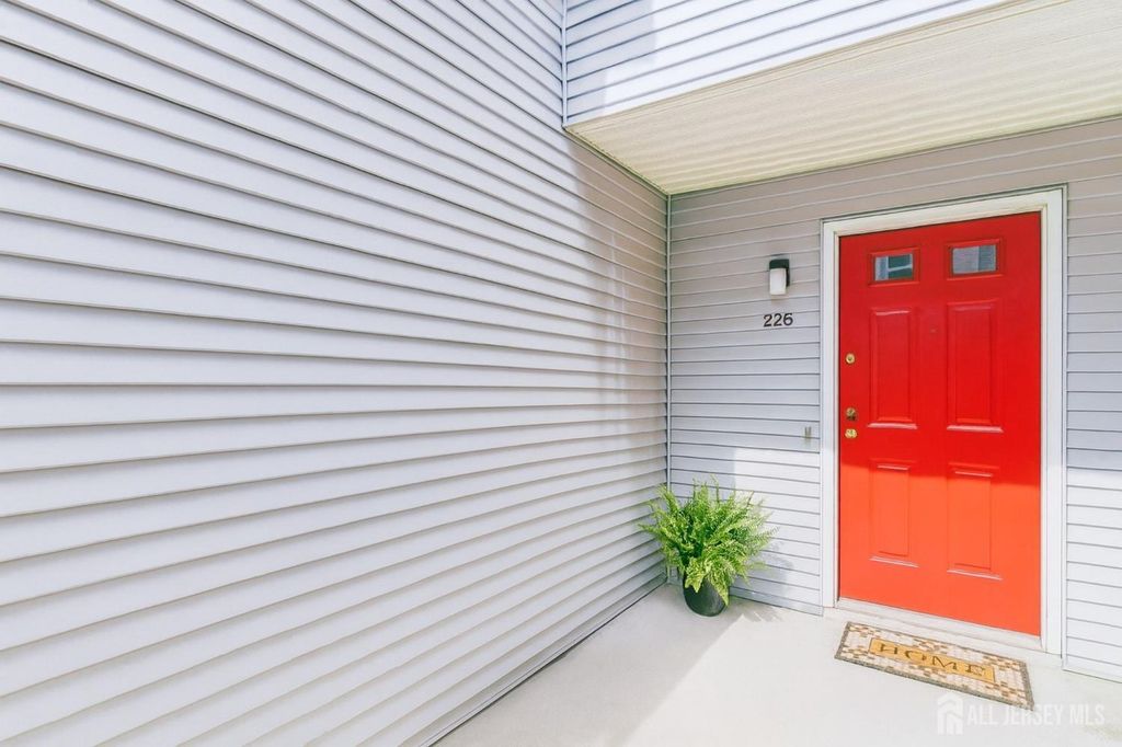 226 Bexley Lane, Piscataway, NJ 08854