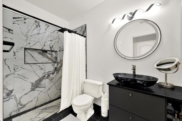 11196 Portobelo Dr, San Diego, CA 92124