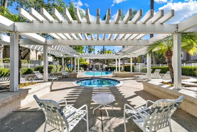 11196 Portobelo Dr, San Diego, CA 92124
