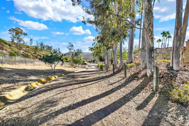 11196 Portobelo Dr, San Diego, CA 92124