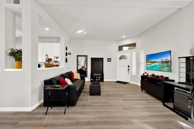 11196 Portobelo Dr, San Diego, CA 92124