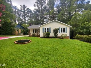 813 Plentywood Court, Raleigh, NC 27615