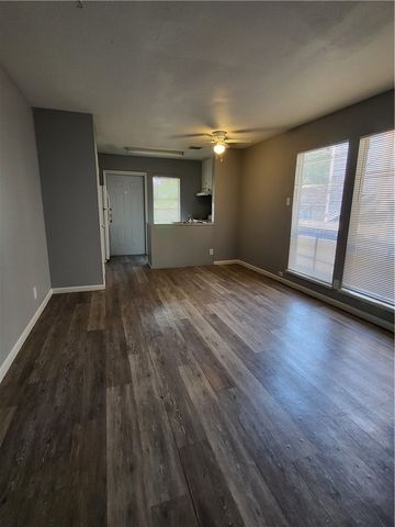 5832 Alameda St D, Corpus Christi, TX 78412