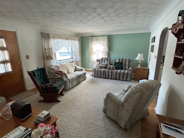 10515 N 12th Street, Plainwell, MI 49080