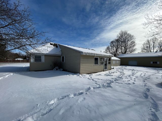 10515 N 12th Street, Plainwell, MI 49080