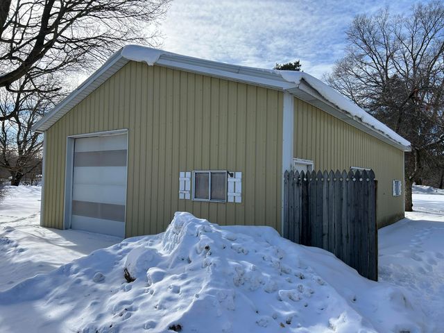 10515 N 12th Street, Plainwell, MI 49080