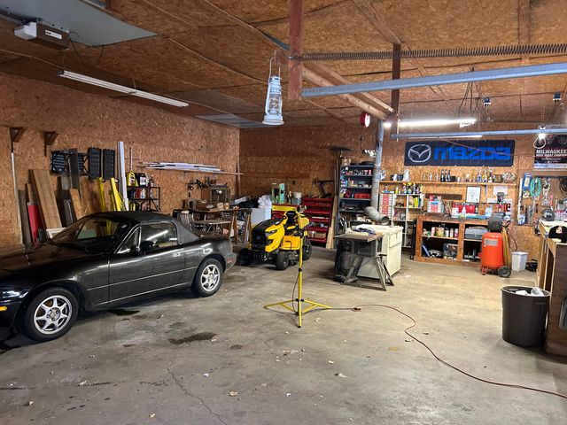 10515 N 12th Street, Plainwell, MI 49080