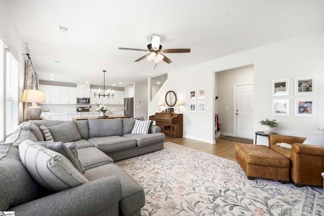 320 Lavinia Circle, Duncan, SC 29334