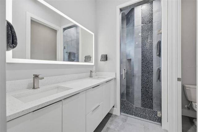 952 LA SALLE AVENUE, Orlando, FL 32803