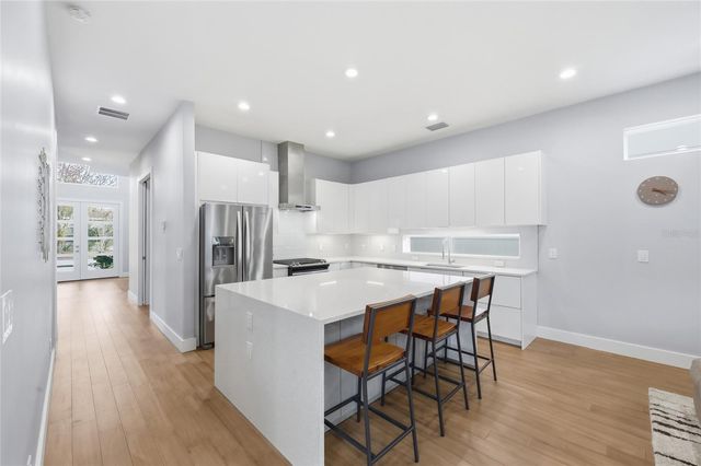 952 LA SALLE AVENUE, Orlando, FL 32803