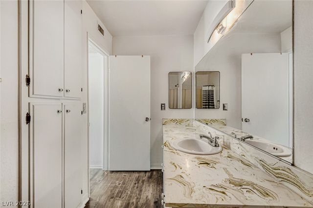 1405 Vegas Valley Drive 242, Las Vegas, NV 89169