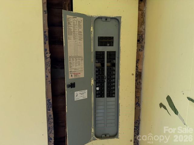 166 Old Helton School Road, Lansing, NC 28643