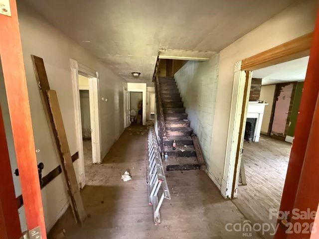 166 Old Helton School Road, Lansing, NC 28643