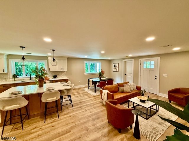9 Lee Rd, Boonton Twp., NJ 07005