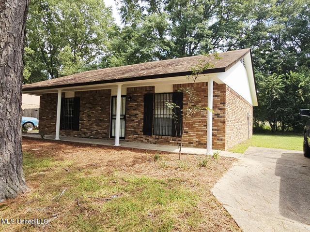 2336 Princess Pine Drive, Jackson, MS 39212