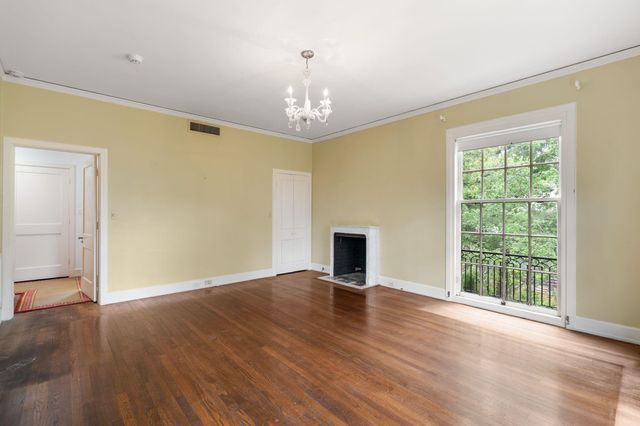 1604 Kirby Drive, Houston, TX 77019