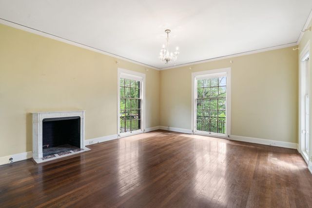 1604 Kirby Drive, Houston, TX 77019