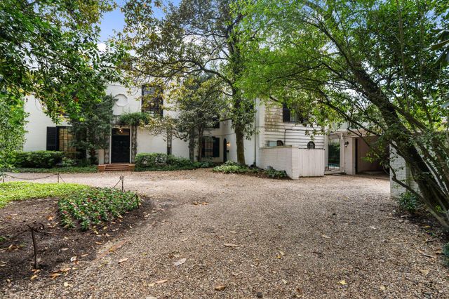 1604 Kirby Drive, Houston, TX 77019