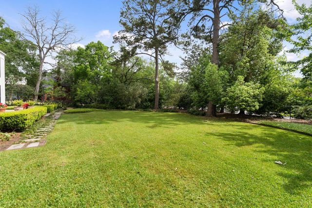 1604 Kirby Drive, Houston, TX 77019