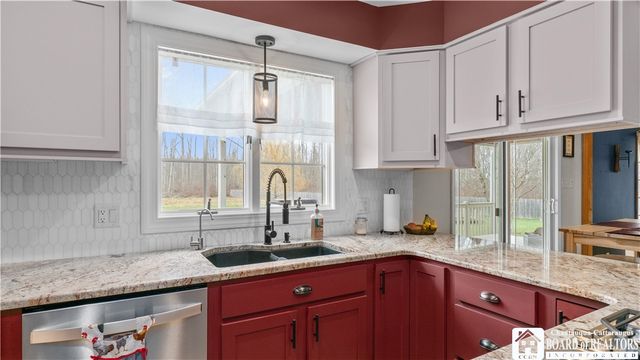 12121 Bennett State Road, Hanover, NY 14136