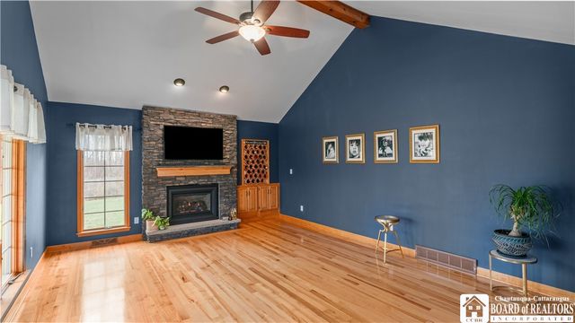 12121 Bennett State Road, Hanover, NY 14136