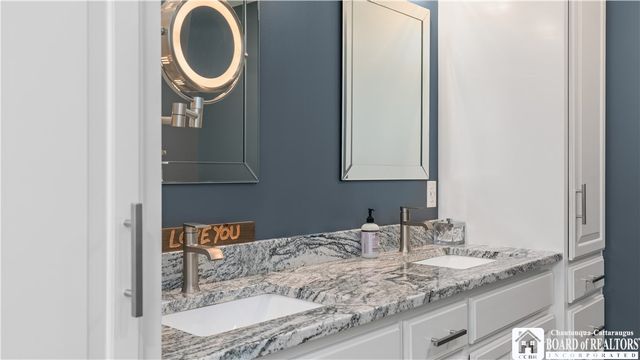 12121 Bennett State Road, Hanover, NY 14136