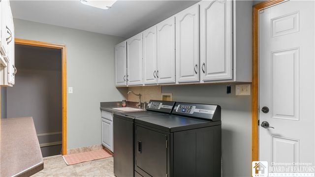 12121 Bennett State Road, Hanover, NY 14136