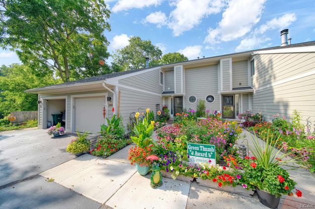 288 Whitlock St Street, Saline, MI 48176
