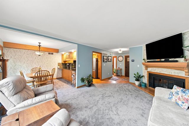 288 Whitlock St Street, Saline, MI 48176