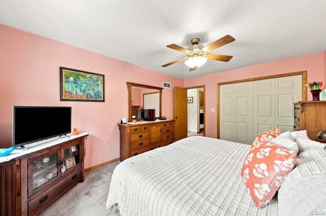 288 Whitlock St Street, Saline, MI 48176