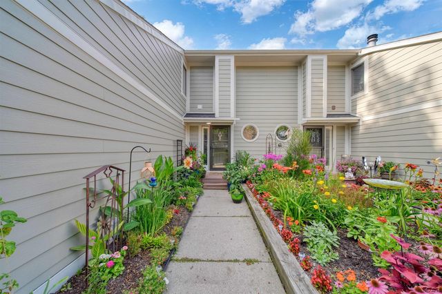 288 Whitlock St Street, Saline, MI 48176