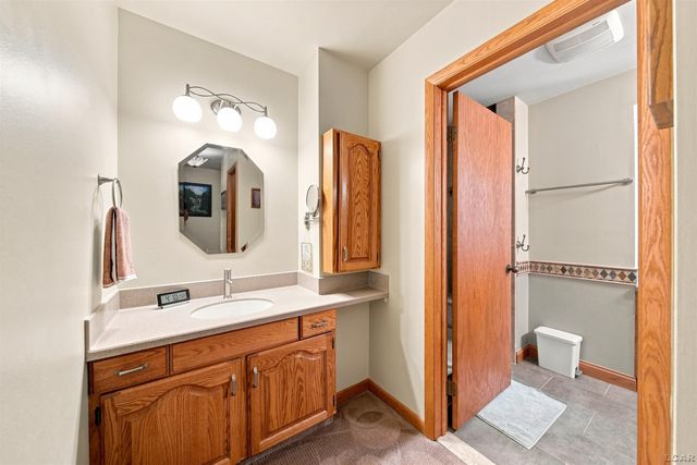 288 Whitlock St Street, Saline, MI 48176