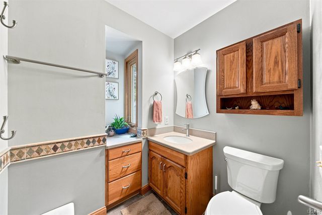 288 Whitlock St Street, Saline, MI 48176