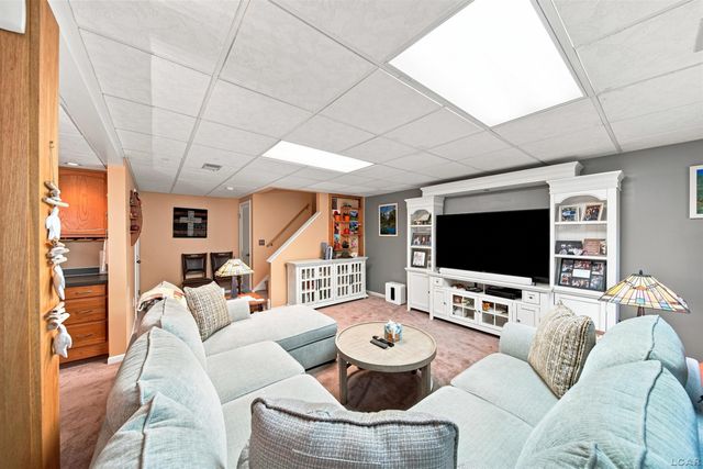 288 Whitlock St Street, Saline, MI 48176