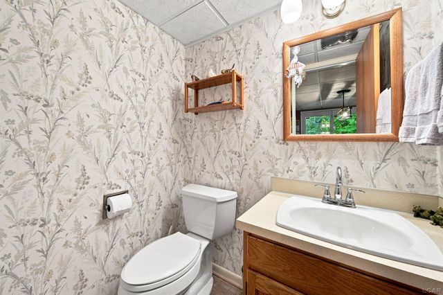 288 Whitlock St Street, Saline, MI 48176