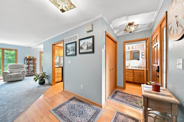 288 Whitlock St Street, Saline, MI 48176